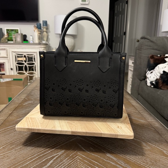 Aldo Tardolia Handbags - NWOT Aldo Tardolia medium black satchel bag.